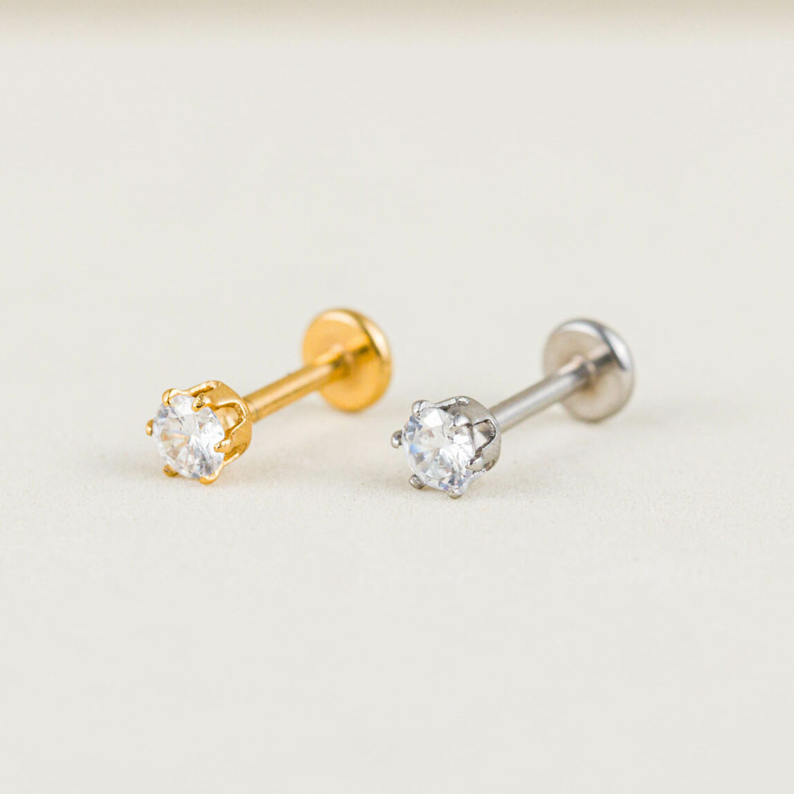 Piercing plano punto de Luz