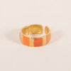 El anillo kabul es un anillo dorado ajustable que no puede faltar en tu joyero. el complemento perfecto lo tenemos en Darwin Collection