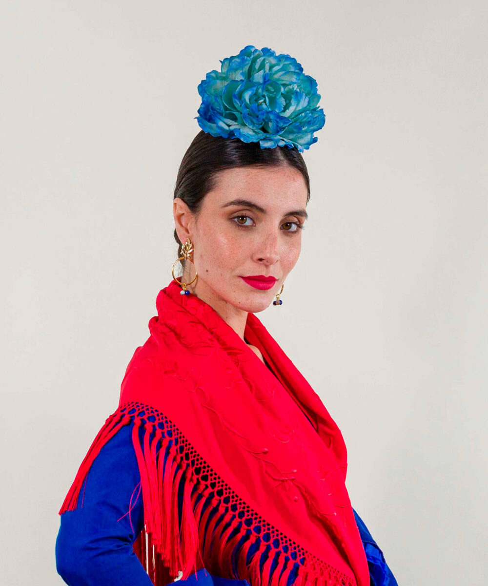 Nuestros pendientes aro flamenca son el complemento de feria que estás buscado, completa tu look flamenco con nuestros pendientes de feria Darwin Collection.