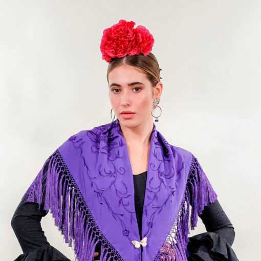 Los pendientes aro flamenca son el complemento de feria ideales para combinar tu traje de gitana. El mejor complement de feria está en Darwin Collection
