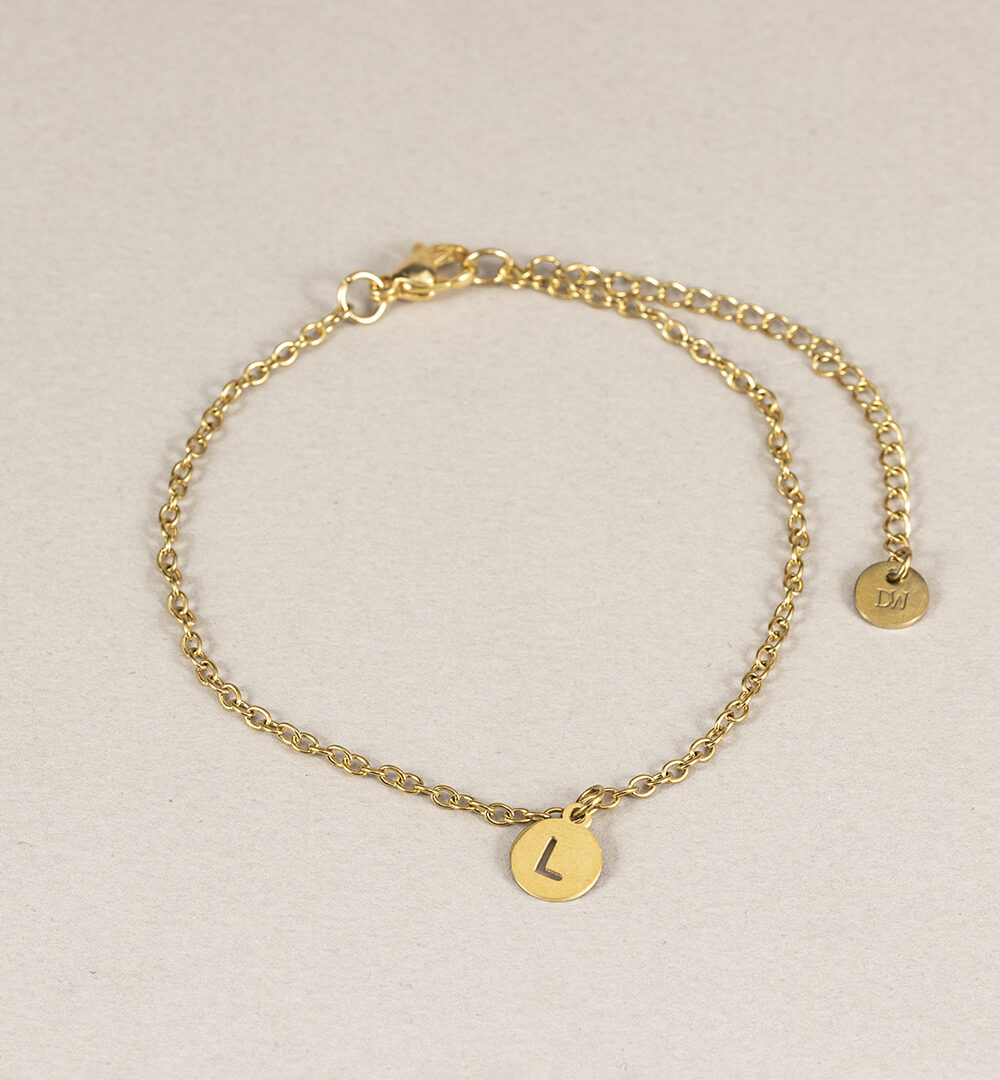 Pulsera Pilar personalizada con 1 inicial