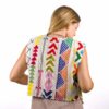 El chaleco bordado suzani Raw es la perfecta mezcla entre color y diseño, un chaleco bordado a mano con el que serás el blanco de todas las miradas.