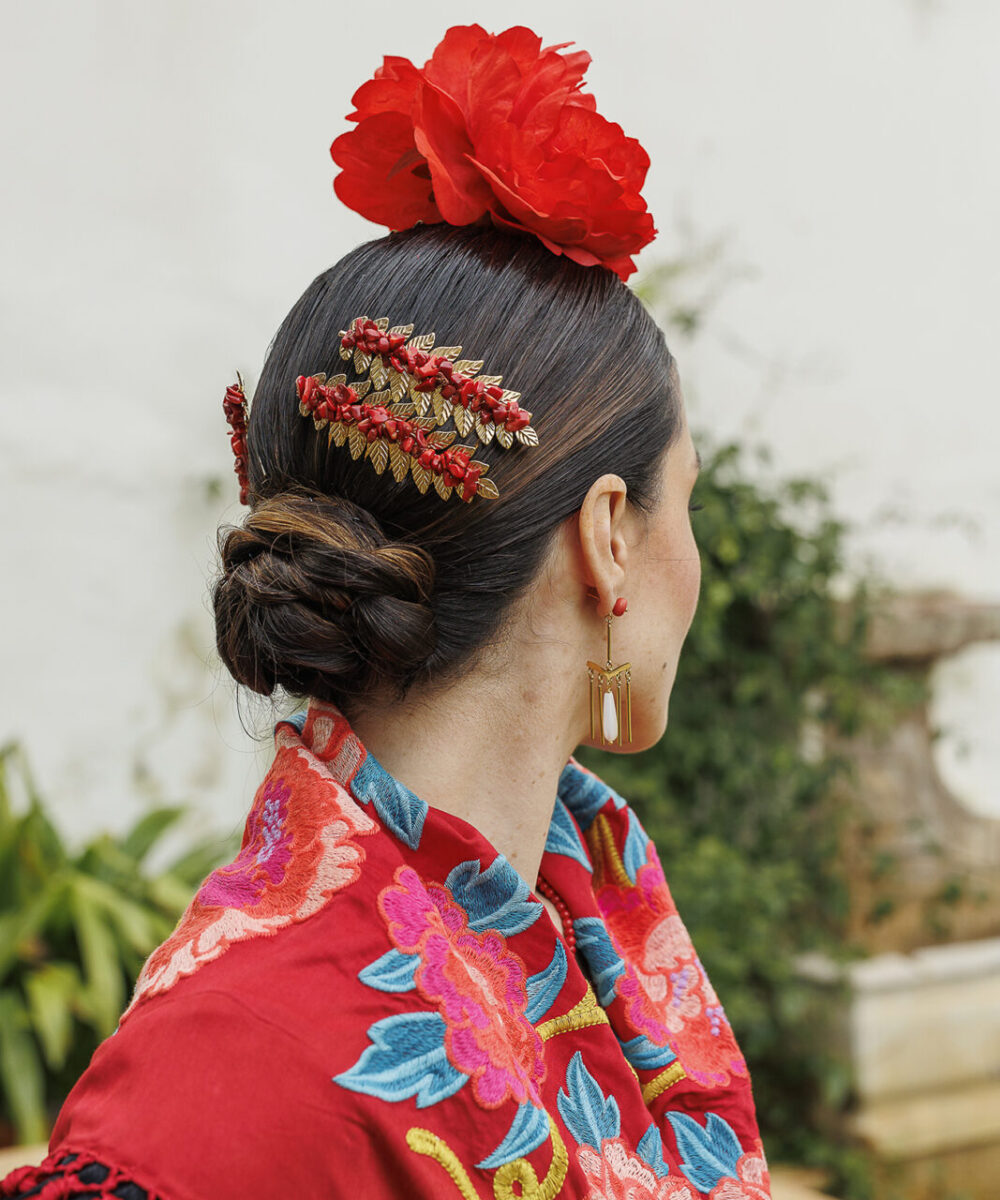 Peinecillo Laurel coral rojo