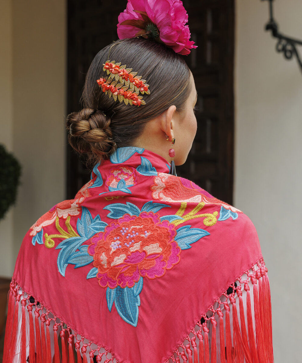 Mantoncillo Carmen fresón y Peinecillo Laurel coral naranja