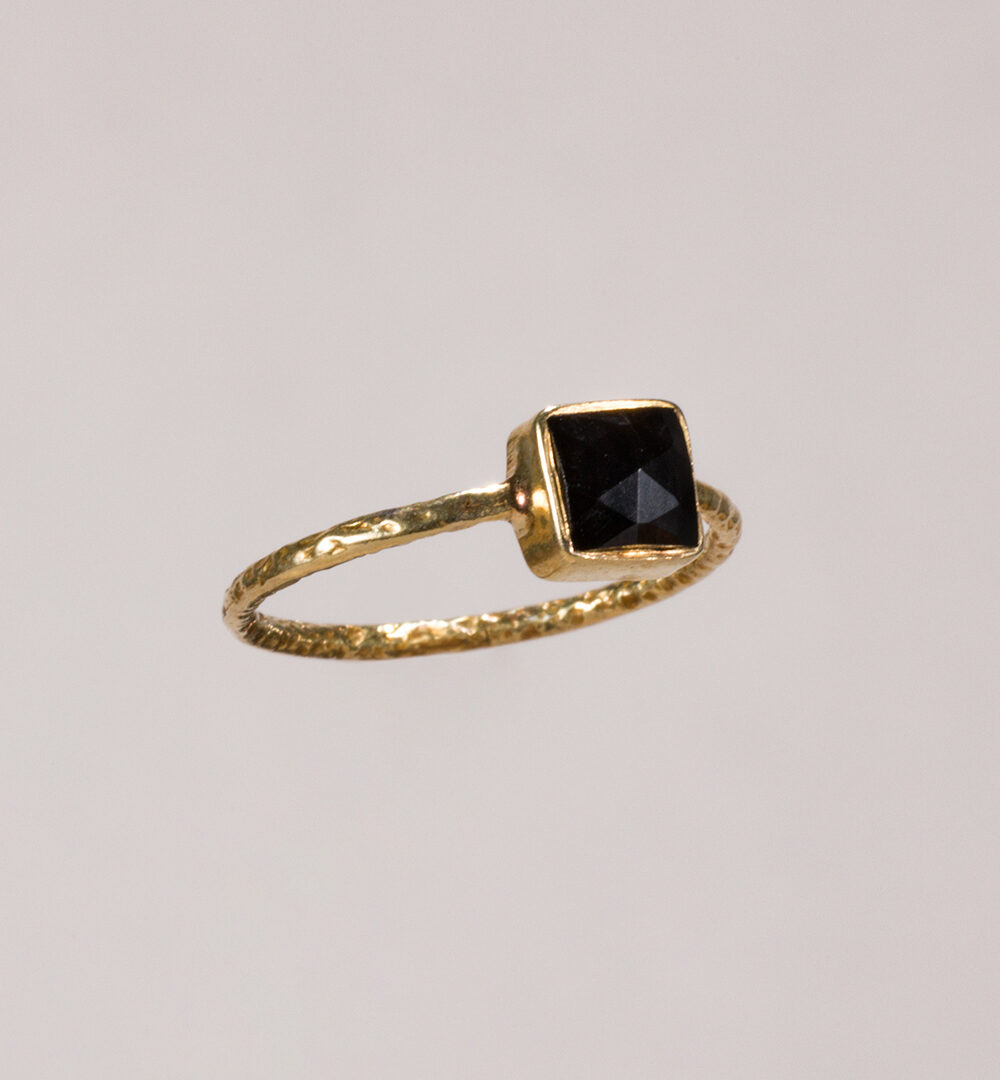 Anillo Cuadrado Ónix