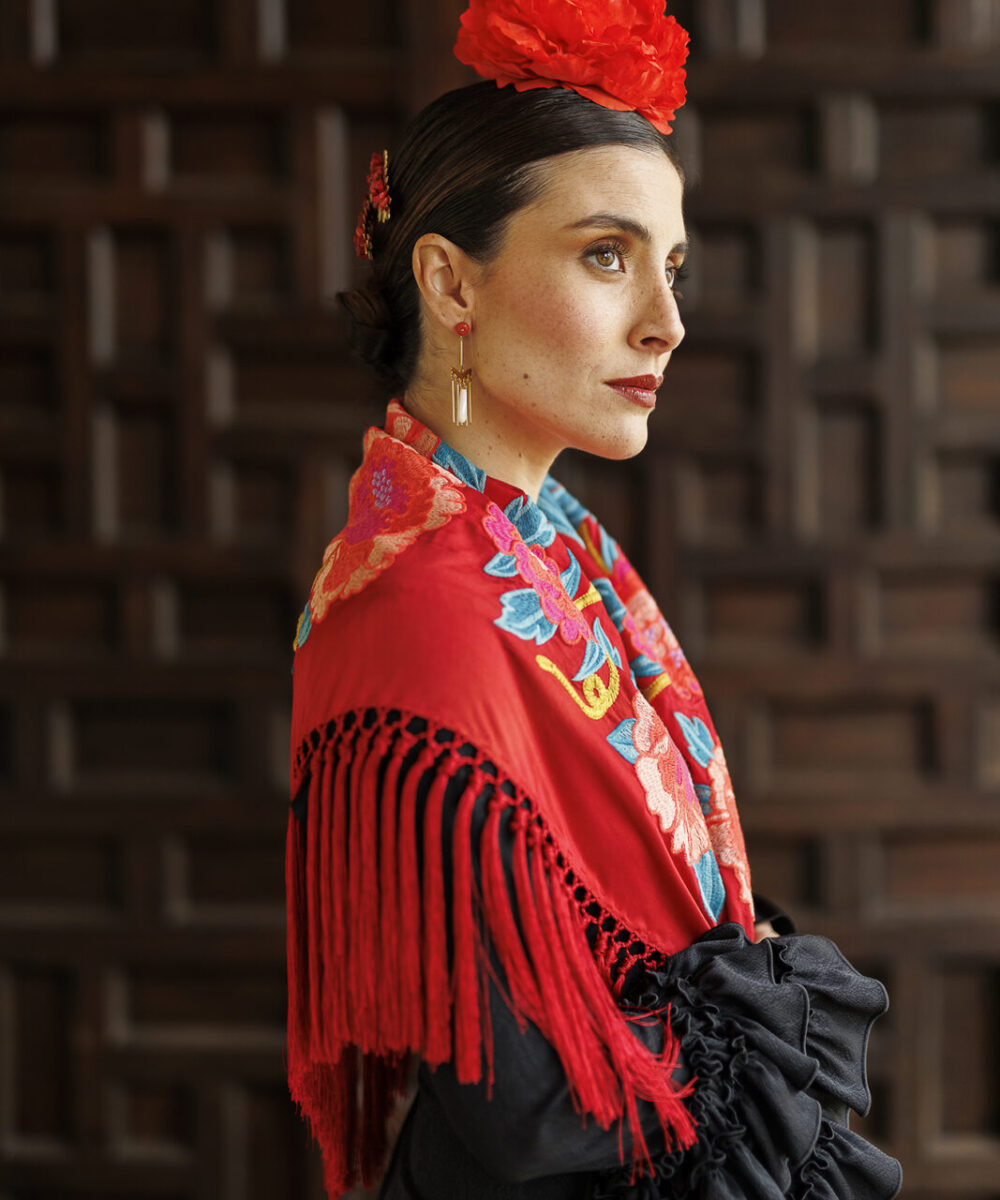 Mantoncillo Carmen rojo oscuro