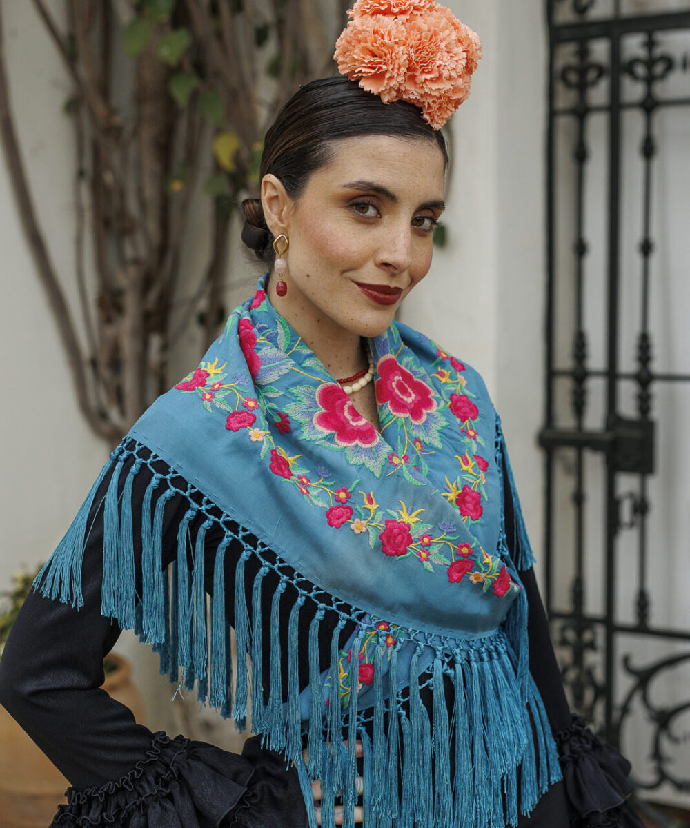 Mantoncillo Rosario azul capri