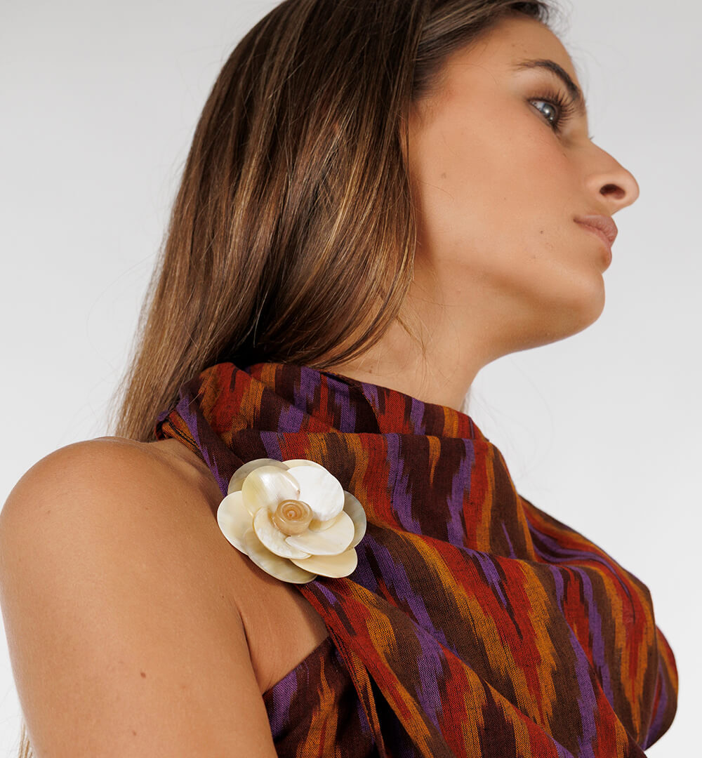 Broche Magnolia marfil