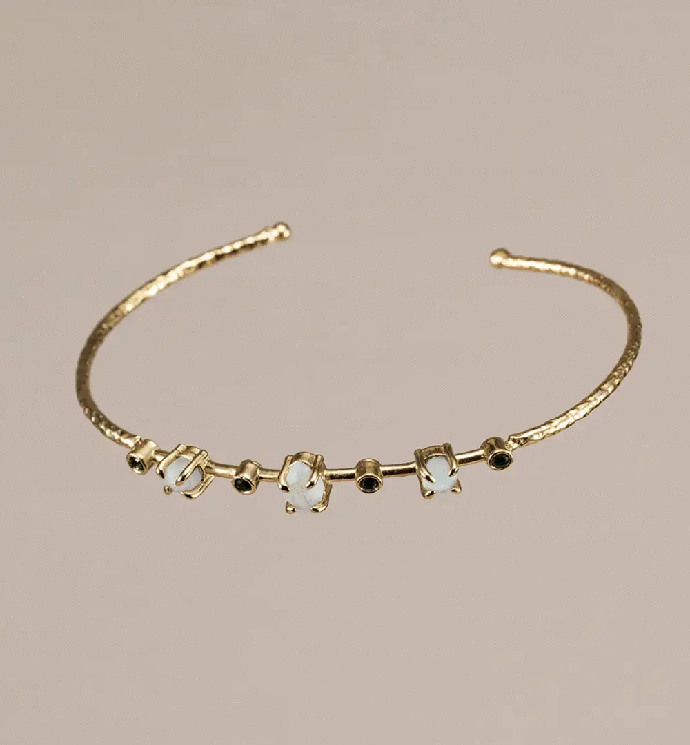 Gif.Brazalete oro Vesta