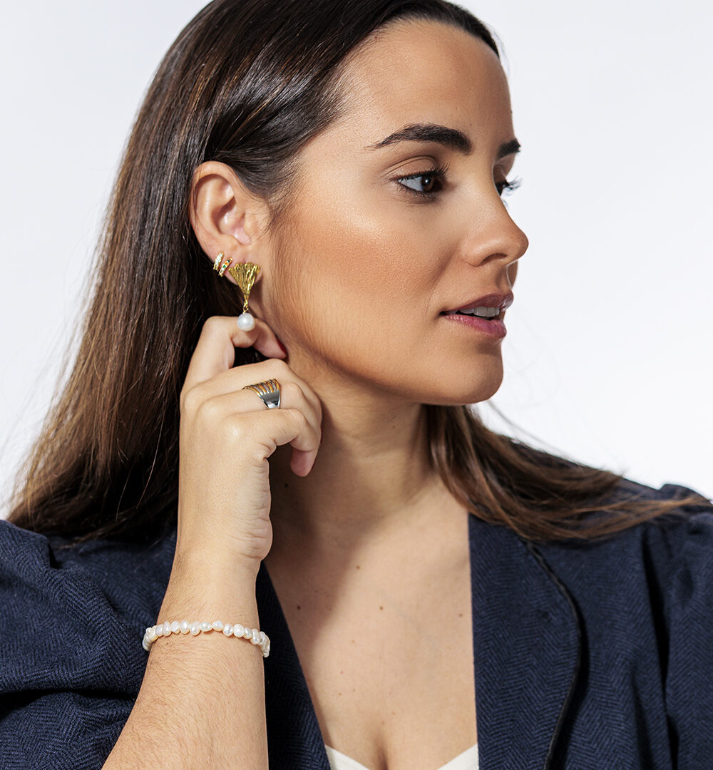 Pulsera perlas de río