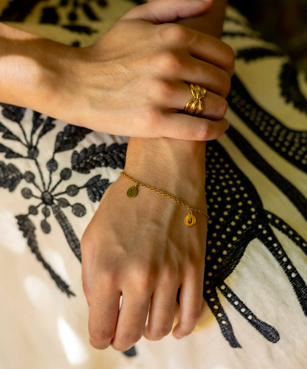 Pulsera Pilar personalizada con 2 inicial