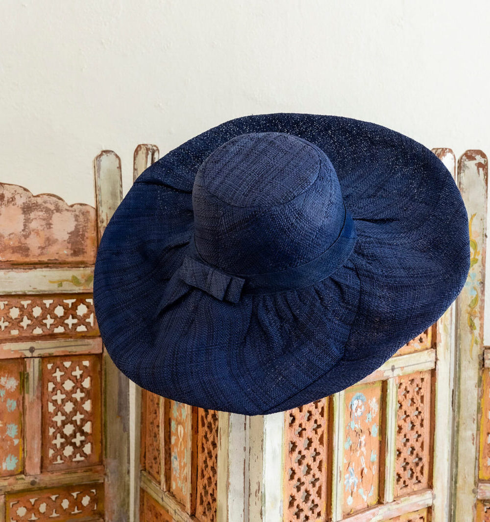 Pamela rafia azul marino