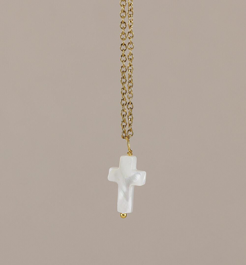 Cadena cruz nácar